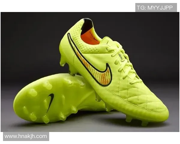 耐克传奇足球鞋助你在绿茵场上展现无与伦比的技术与风采